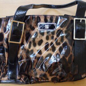 ALMOST NEW/NEVER WORN: Large Leopard Handbag/Tote | NY & Co | zip close